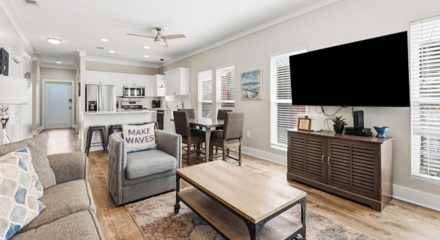 Seacrest 3BR Cottage at Camp Creek Pool, Hot tub & Beach Nearby!