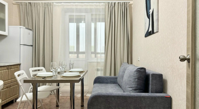 Апартаменты с балконом Rental Family Rooms (Рентал Фэмили) на проспекте Московский 120