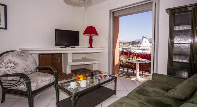 Le Dauphin Hotel