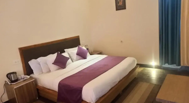 Naina Bird Resort, Rezervovat Lázně / Resort Hotely v Uttarakhand s parkováním, Parkování