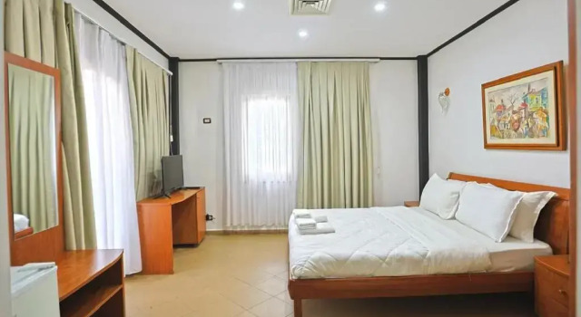 Kastrati Hotel