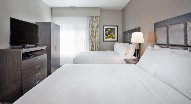 Четырёхместный люкс c 1 комнатой Candlewood Suites Grand Island by IHG