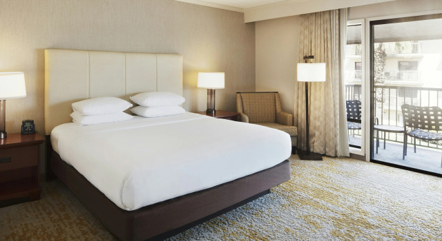 DoubleTree by Hilton Ontario Airport
