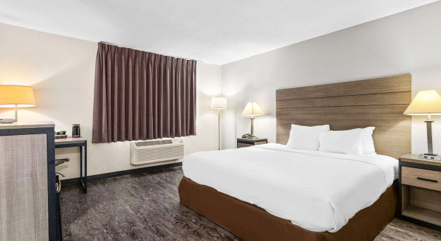 Двухместный номер Standard SureStay Hotel by Best Western Albuquerque Midtown