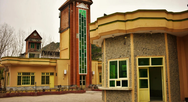 Suvastu Resort Swat by Khan Familia Travels, Забронировать Курортный отель Сайду Шариф провинция Хайбер-Пахтунхва
