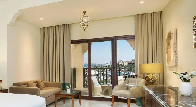 Номер семейный Deluxe с видом на сад DoubleTree by Hilton Resort & Spa Marjan Island