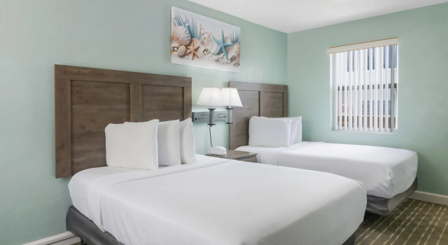 Ocean Court Beachfront Hotel, Забронировать Отель Дейтона-Бич Daytona Beach Area