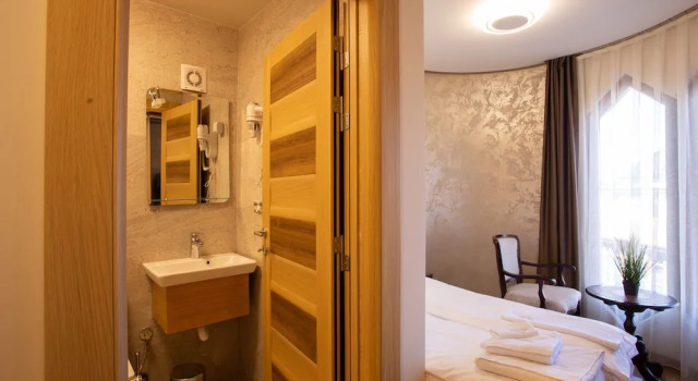 Hotel Vrbak ND