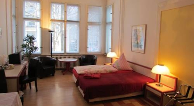 Pension Elefant, Book Hotel Tempelhof Berlin