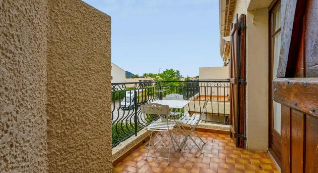 Апартаменты Cosy apartment at 8 min from the beach in Saint-Cyr-sur-mer - Welkeys