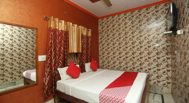Hotel Rashmi Agra