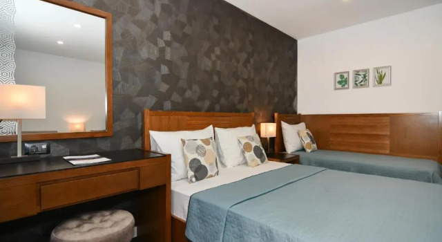 Трёхместный номер Standard с видом на сад Hotel Perla