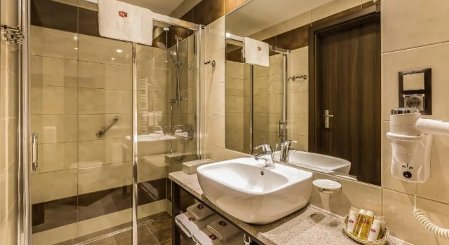 Двухместный номер Standard с балконом Hotel Kryształ Conference & Spa