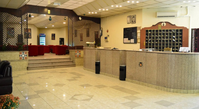 Amman Palace Hotel, Забронировать Отель Недорогие отели Аммана, рядом с Римский театр Аммана, недорого