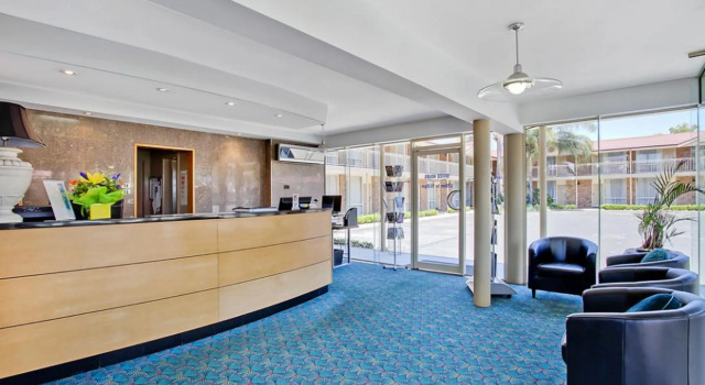 Comfort Inn Blue Lagoon