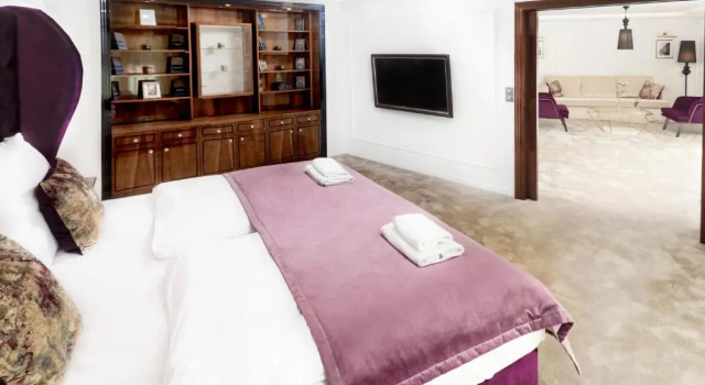 Апартаменты Hotel Golden Key, 4 Stars Superior