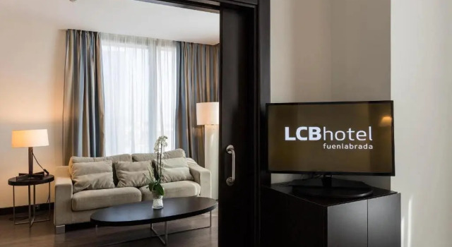 Полулюкс LCB Hotel Fuenlabrada
