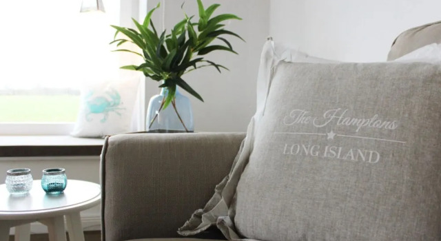 Апартаменты Tranquil Holiday Home With Garden