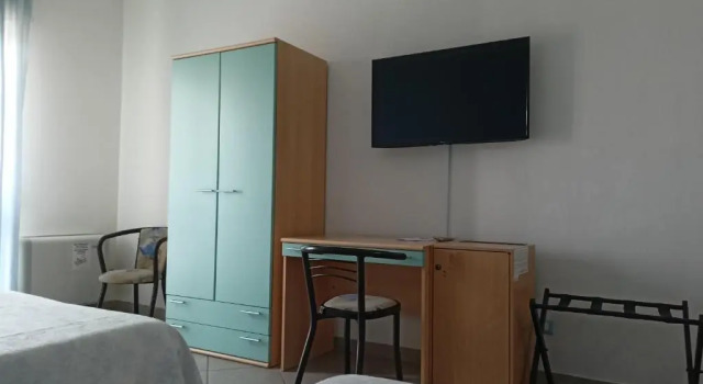 Четырёхместный номер Standard с балконом Hotel Ariston Imperial