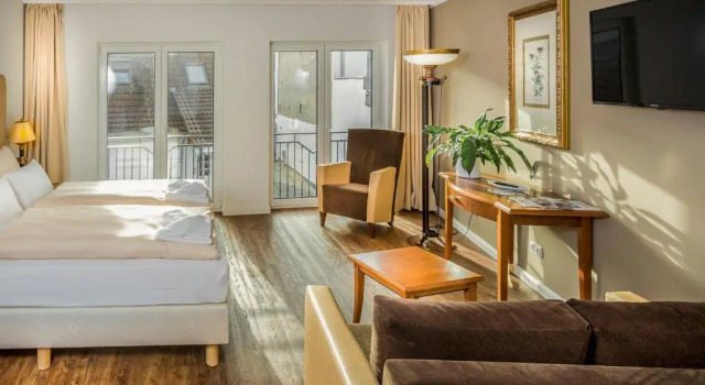 Hanse City Boarding House, Забронировать Отель Грайфсвальд Мекленбург-Померания, рядом с Церковь Святой Марии в Грайфсвальде