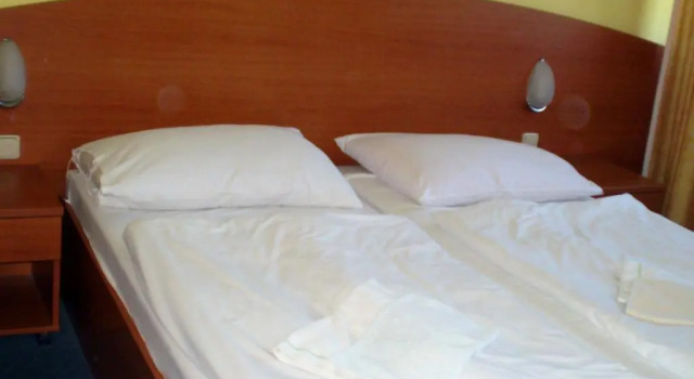 Hotel SOREA ĎUMBIER, Rezervovat Hotel Hotely v Žilinský kraj s parkováním, Parkování