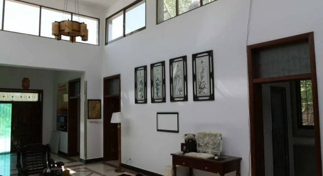 Dunhuang Mountian Spring Hostel, Book Hostel / Vandrerhjem Hoteller i Jiuquan med pool, Swimmingpool