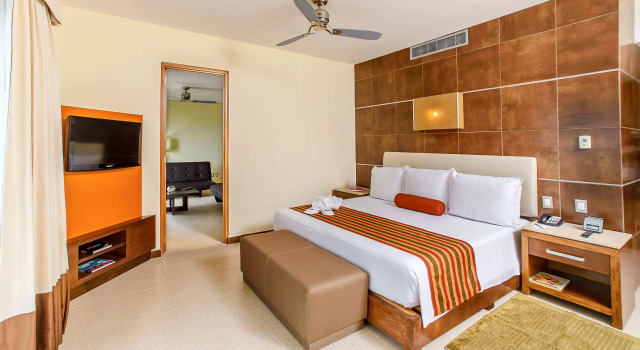 Krystal Urban Cancun & Beach Club