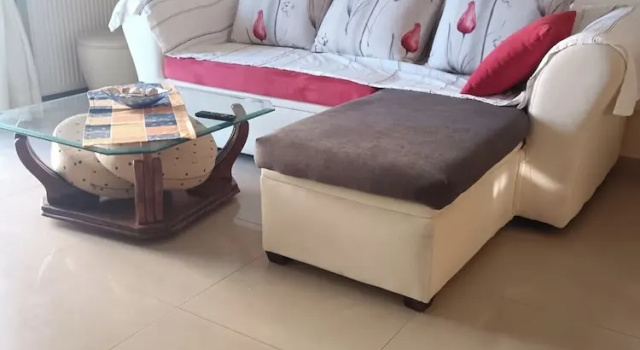 Апартаменты Bussiness Maisonette Getaway 5 min From the Beach