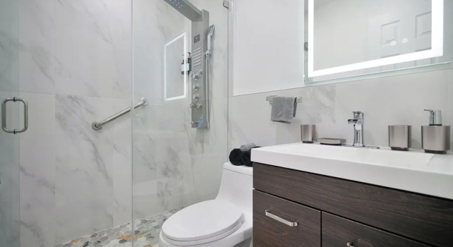 Кровать в общем номере 6 to 42 Guests 6 Kitchens Comfort Retreat Heart Wynwood
