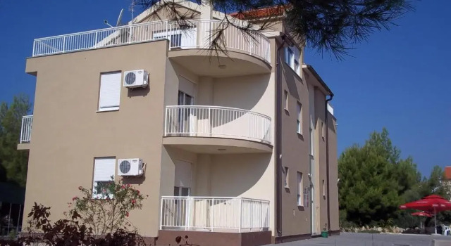 Апартаменты с 3 комнатами Vila Ivančica 2