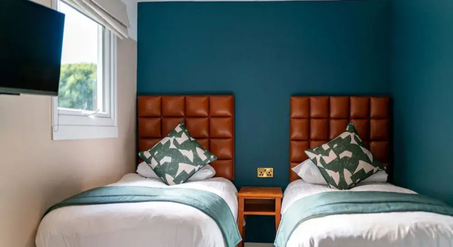 Standard cvadruplă cameră The Conningbrook Hotel