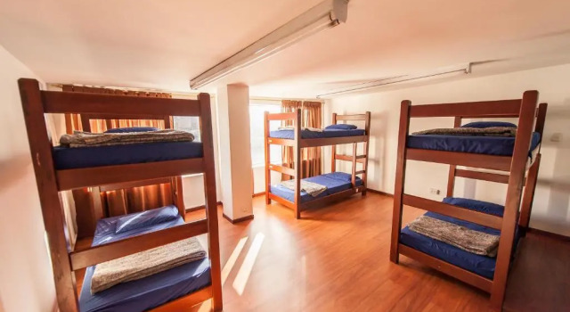 Кровать в общем номере North House Hostel
