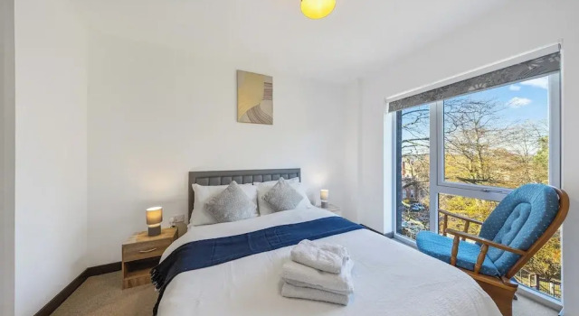 2-bed Flat, Sleeps 4 - Parking & Wheelchair Access, Забронировать Отель Отели Мейдстон 4 звезды, рядом с The Hazlitt Theatre, 4*