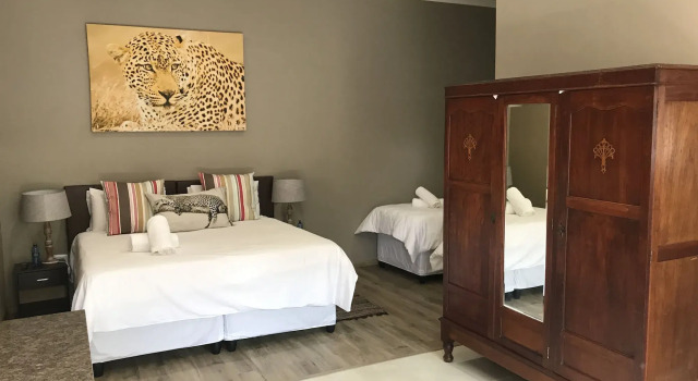 Aerotropolis Guest Lodge