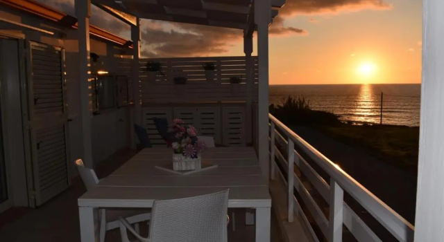 Vista Mare tra i luoghi di Montalbano, Buchen Sie Ferienwohnung Hotels in Sizilien mit Parkplatz, Parkplätze