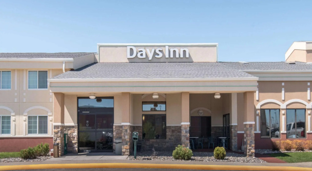 Кровать в общем номере Days Inn by Wyndham Minot