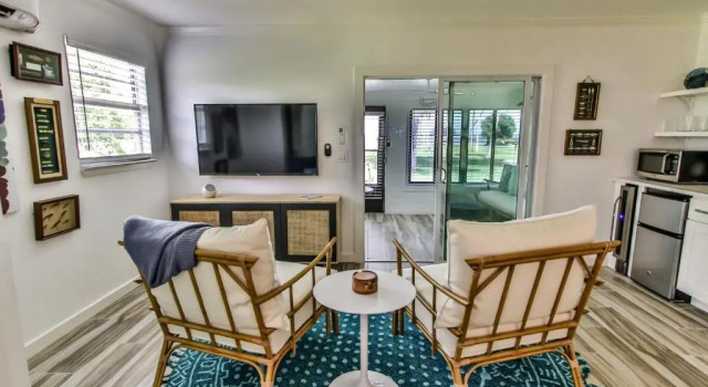 Студия Deluxe Island View Cottages Sebastian
