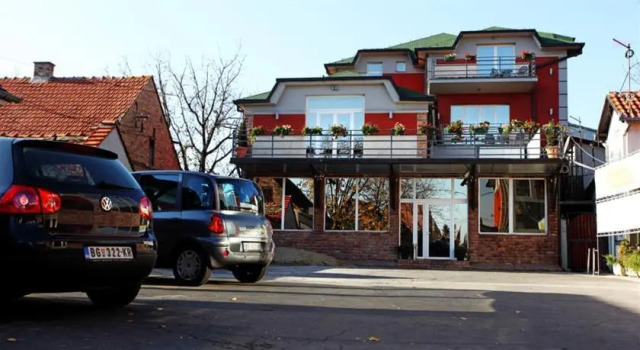 Jelena Bed  Breakfast, Buchen Sie Hotel Zemun 