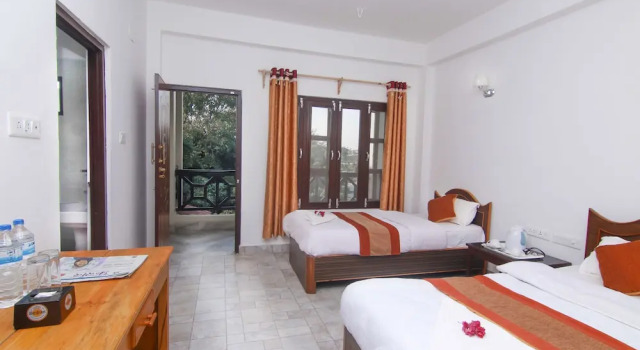 Двухместный номер Deluxe Hotel Chitwan Park Village