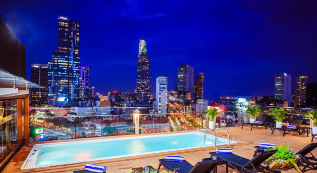Люкс с видом на город Winsuites Saigon Hotel - Complimentary Afternoon Tea & Refreshments