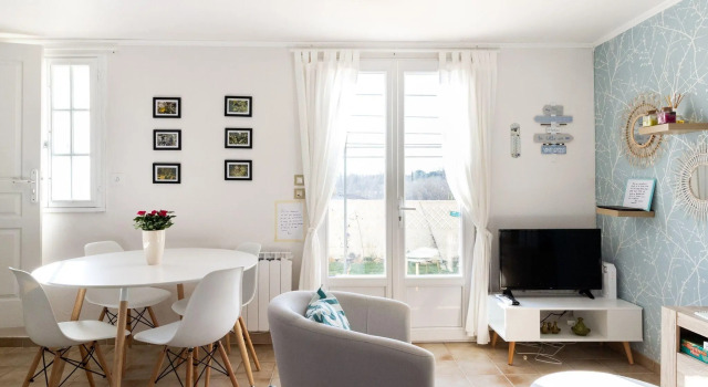 Lush Villa in Gargas with Private Swimming Pool, Забронировать Вилла Гарга Route de la Lavande