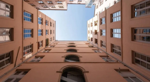 Very Comfortable Loft in Croix-rousse, Забронировать Отель Лион Rhône, рядом с Энон