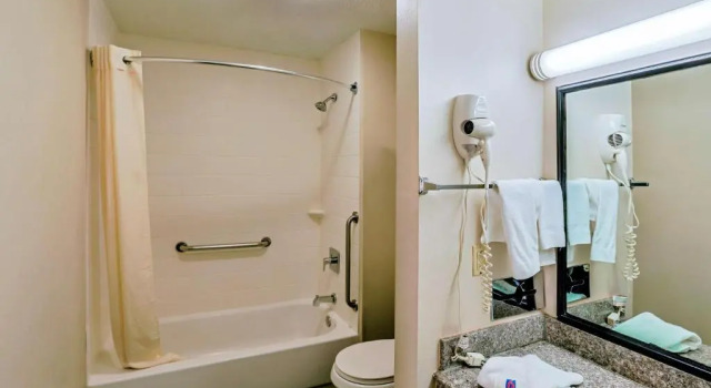 Четырёхместный номер Standard Motel 6 Nacogdoches TX