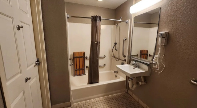 Двухместный номер Deluxe Motel 6-Biloxi, MS - Beach