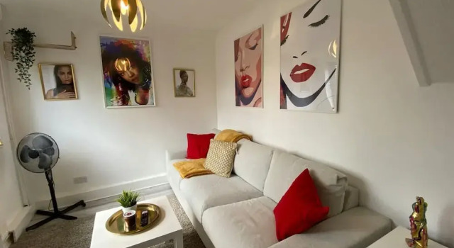 Коттедж Host Stay Cotman Close
