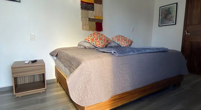 Punta Mirasol, Book Hotel Chapala 