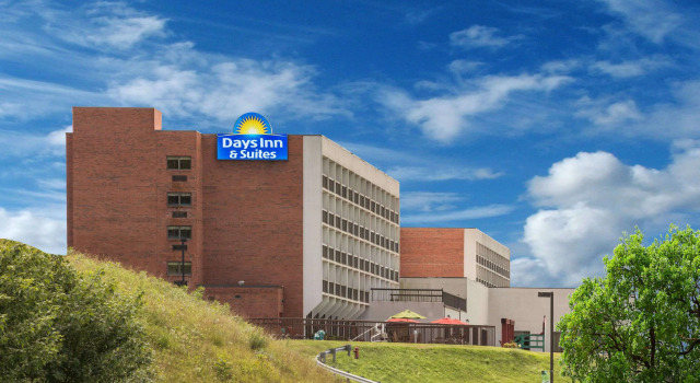Days Inn & Suites by Wyndham Sutton Flatwoods, Reserva ahora Hotel Sutton 