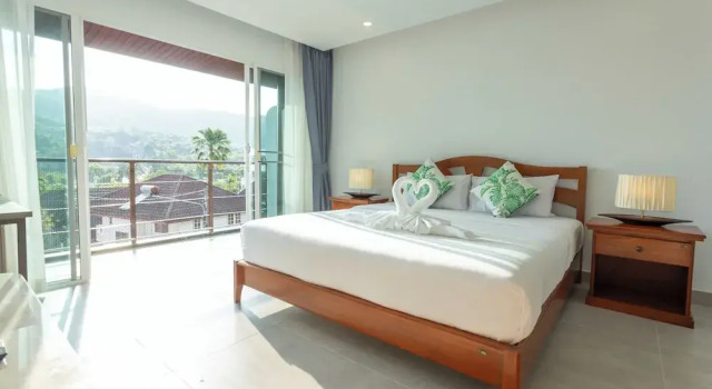 Номер Standard 2Beds Award Winning Nai Han Beach c126