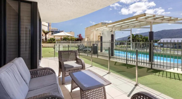 Апартаменты с 3 комнатами с видом на бассейн Piermonde Apartments Cairns