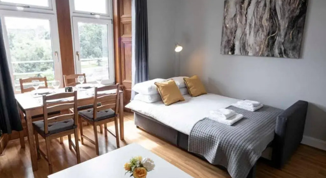 Апартаменты ☆ Bright, Modern West-End Apartment ☆